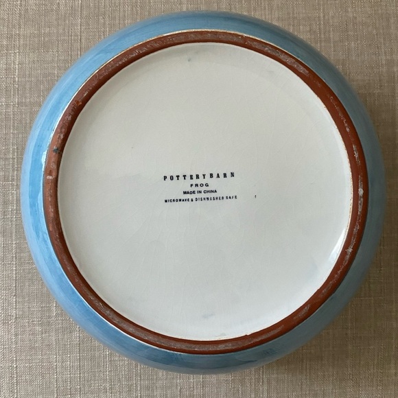 Pottery Barn FROG 10" Salad Serving Bowl, Deep Bowl, Blue with Jumping Frog - Picture 4 of 4